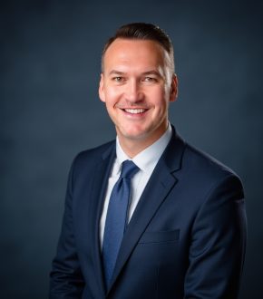 Nick Robbins_2024 Headshot
